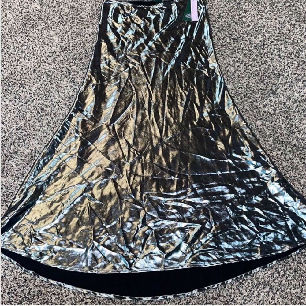 🆕Wild Fable Metallic Shimmer Liquid Party Silver Maxi Pull On Stretch Skirt NWT - Picture 2 of 6